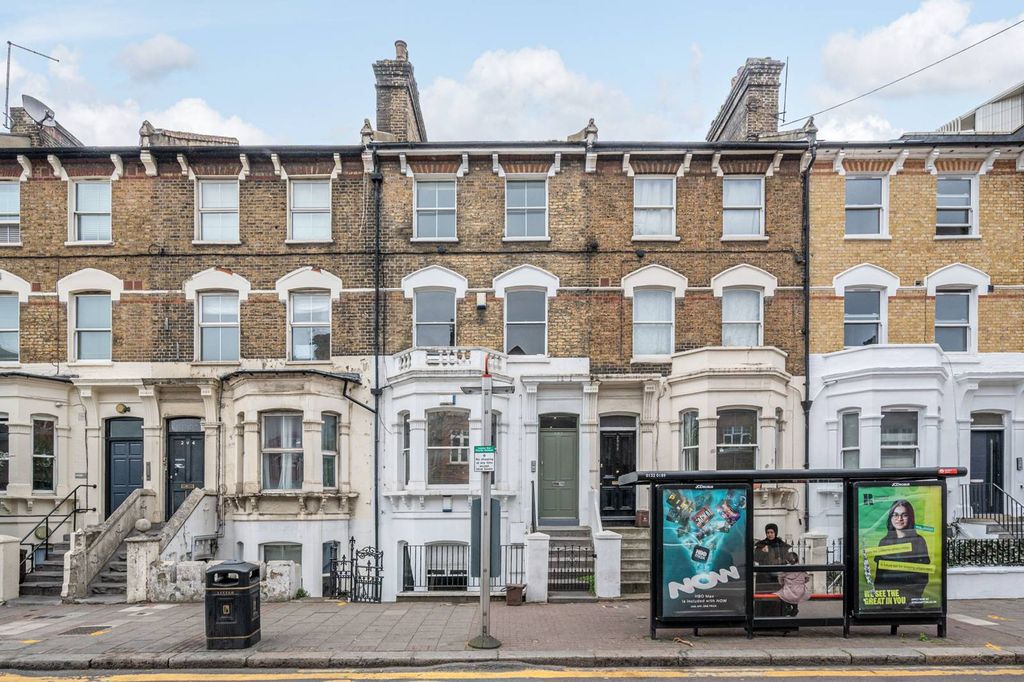 Property photo 2 of 9