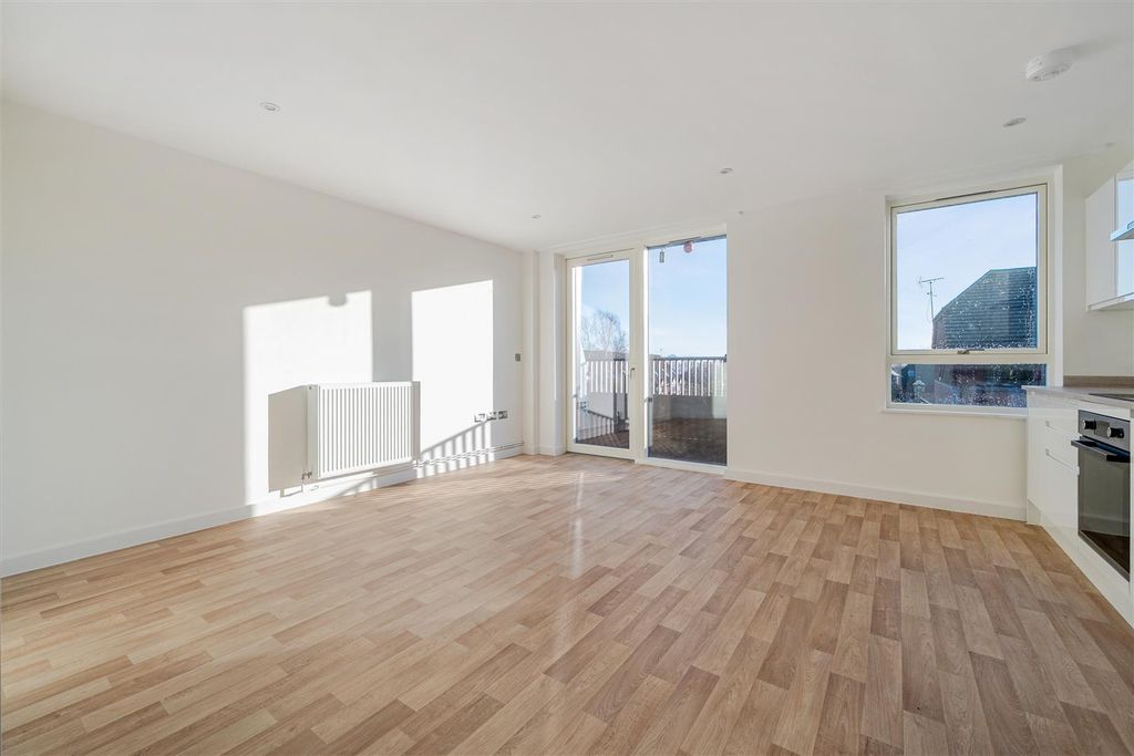 Property photo 2 of 14 1401583-7-696A1142Cde22.Jpg