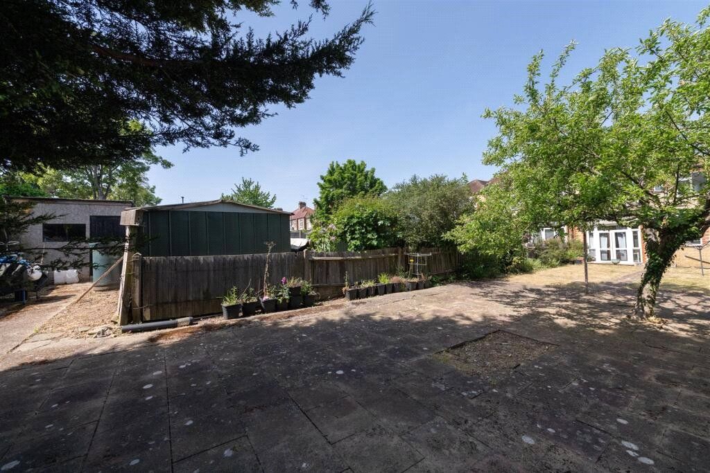 Property photo 3 of 21 Picture No. 01