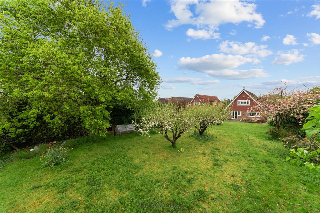 Property photo 1 of 28 239 Hadlow Road _-36.Jpg