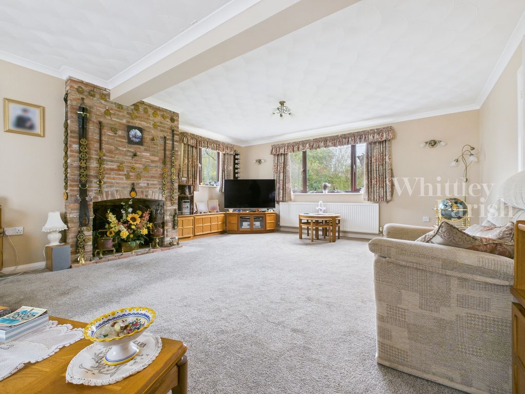 Property photo 3 of 43 Cam04332G0-Pr0556-Still006