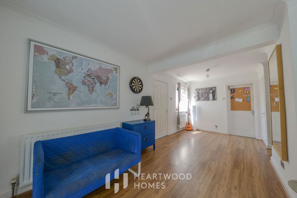 Property photo 2 of 18