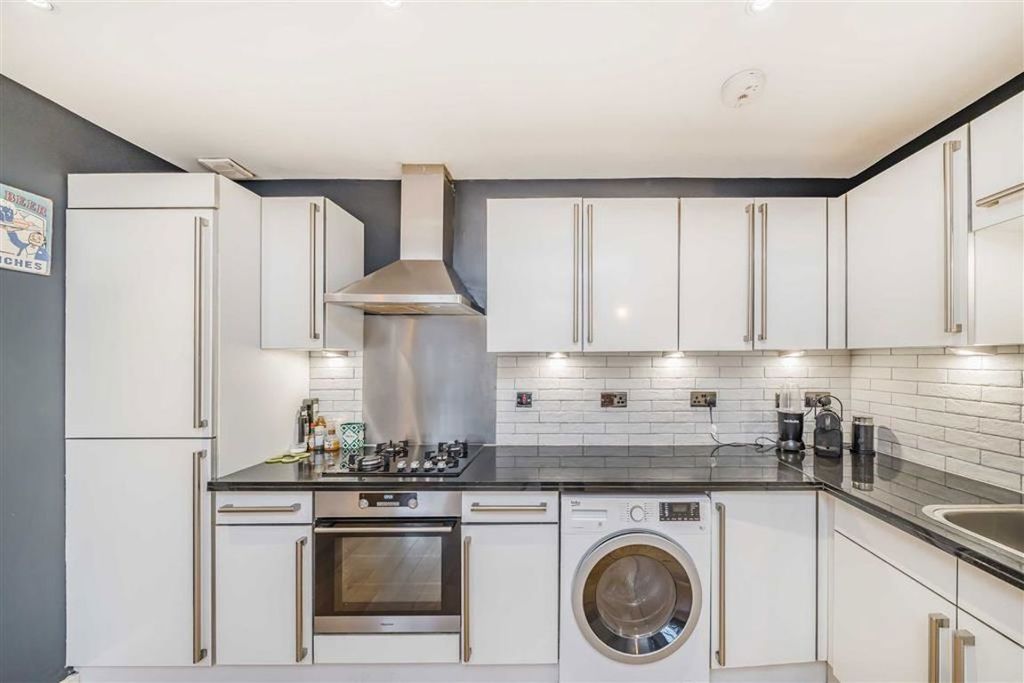 Property photo 3 of 9