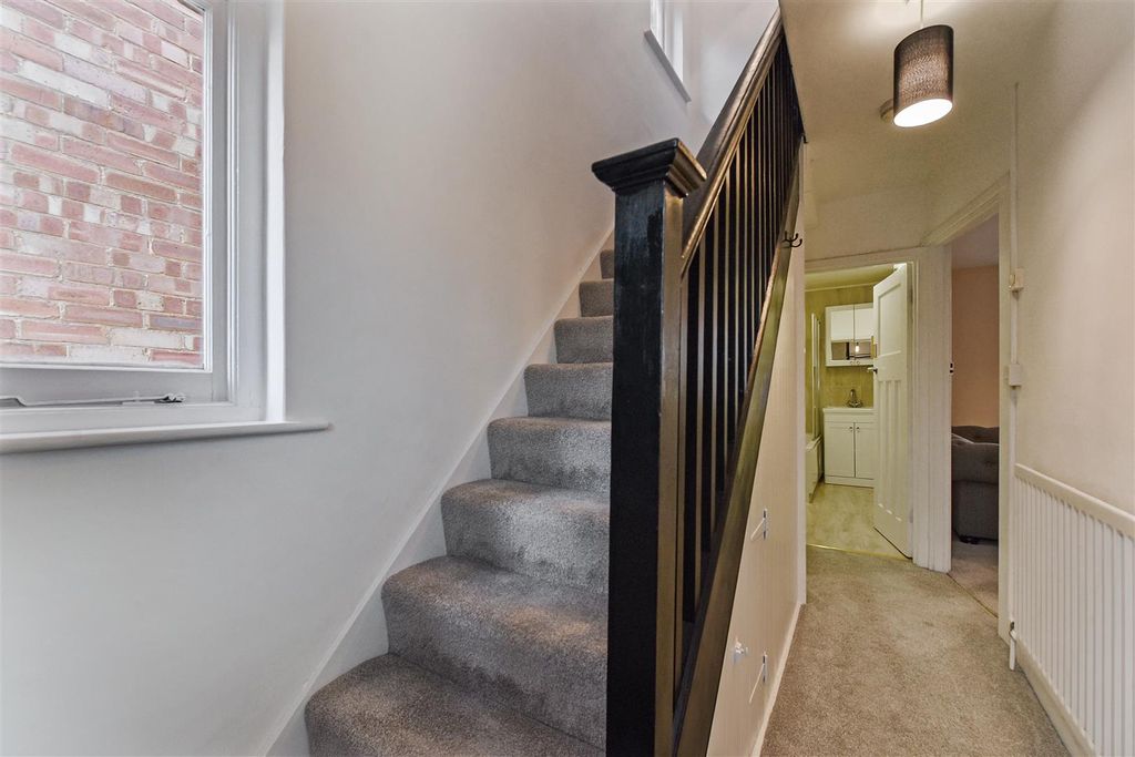 Property photo 3 of 26 Ph22_6332869.Jpg