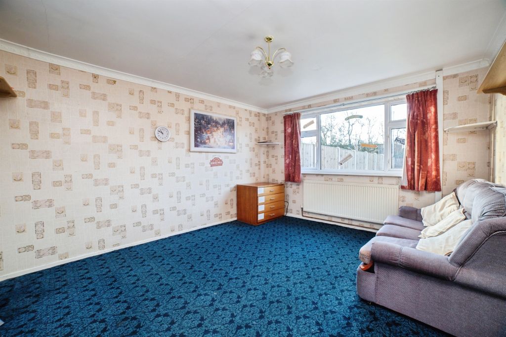 Property photo 2 of 20