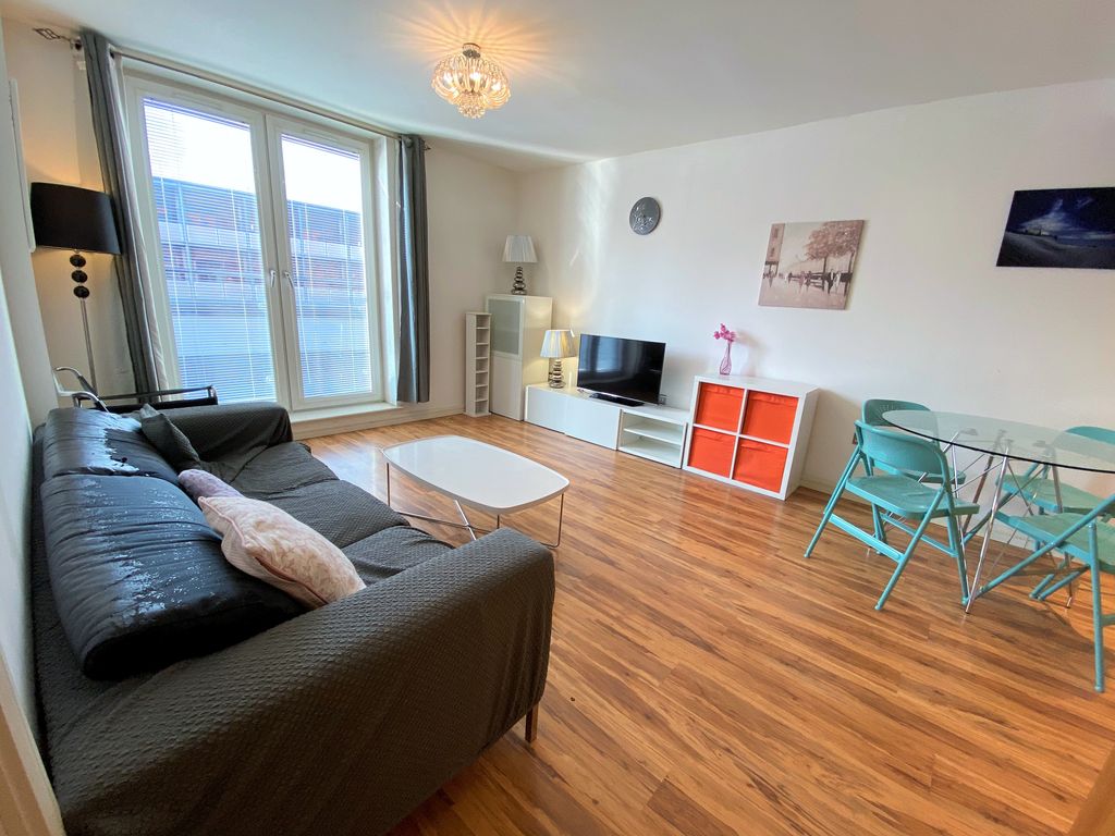 Property photo 2 of 11