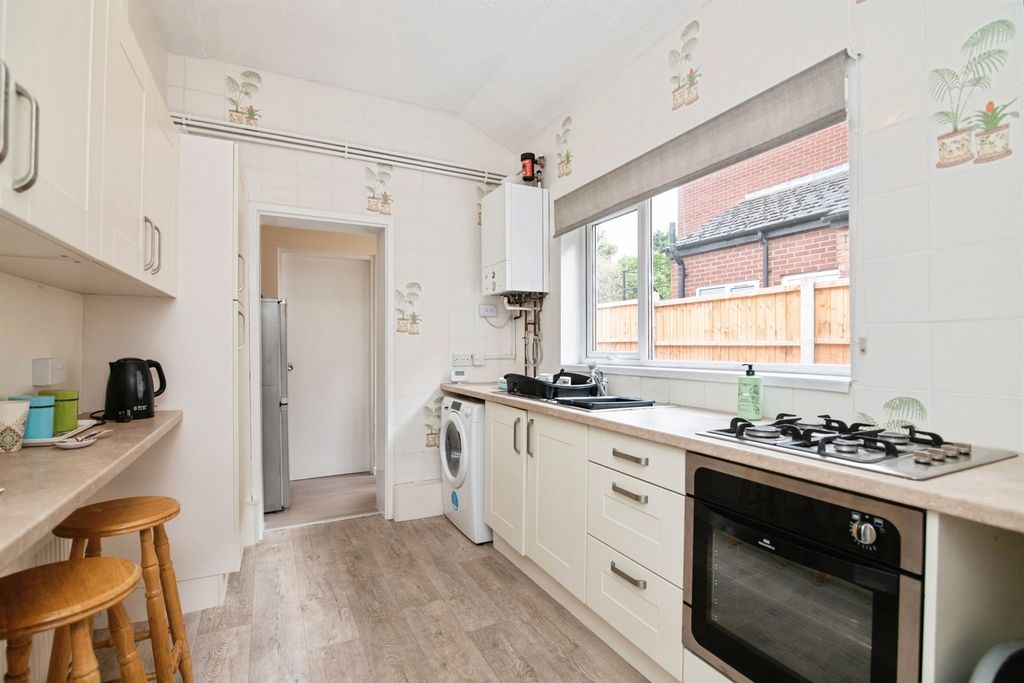 Property photo 3 of 15