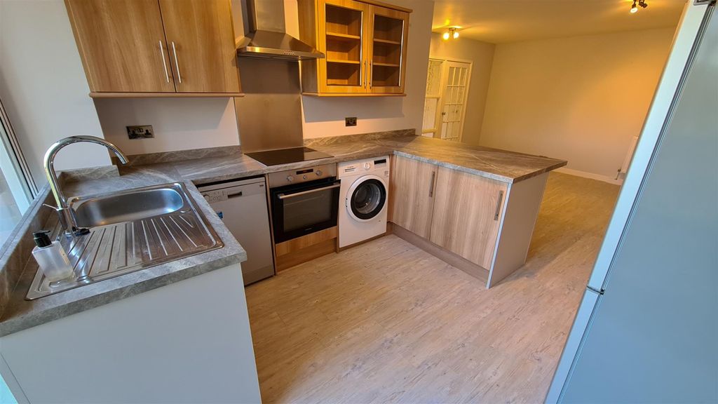 Property photo 3 of 9 540864