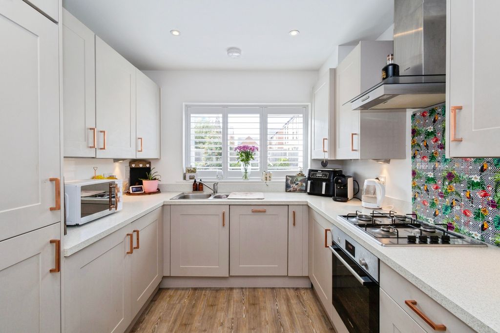Property photo 3 of 20 Kitchen/Diner