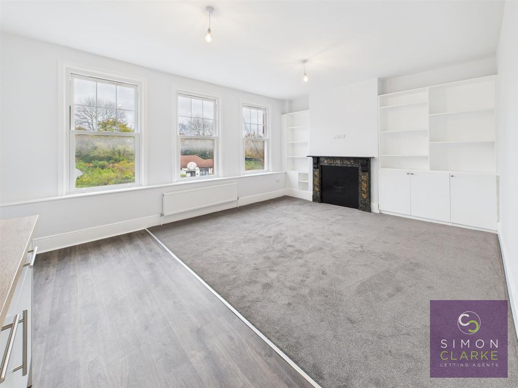 Property photo 1 of 11 Cam05425G0-Pr0067-Still004.Jpg