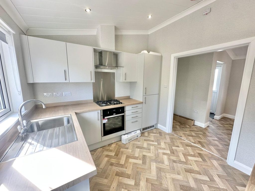 Property photo 3 of 5 Willerby Kingswood 7 Scaled.Jpg