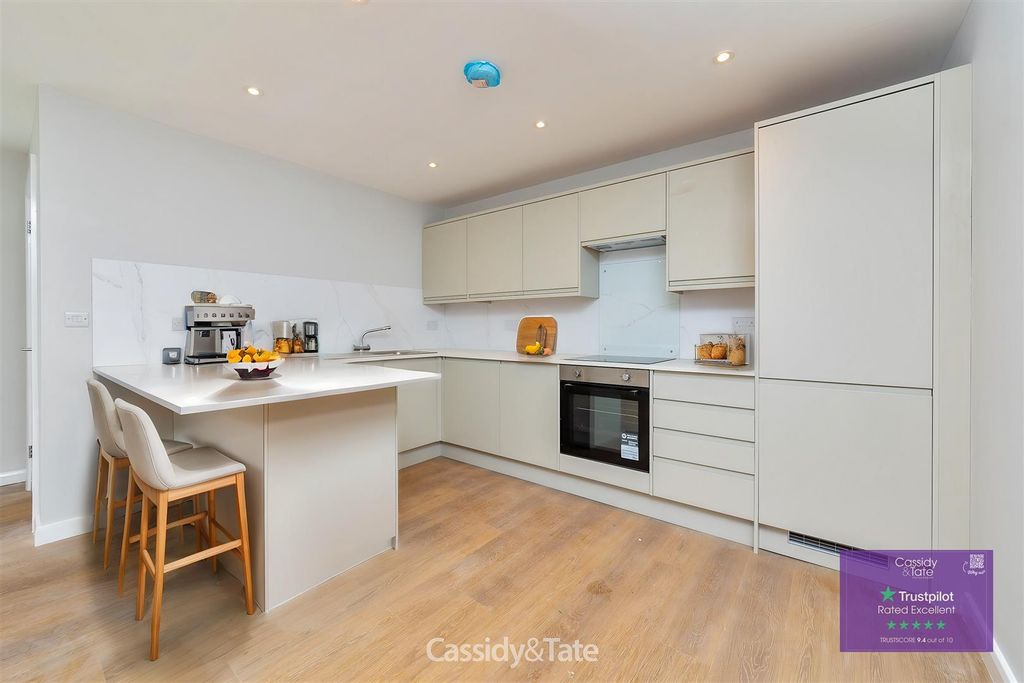 Property photo 3 of 7 Virtual Staging Ai - 20-Cheriton-Close_04 - 13 Nov
