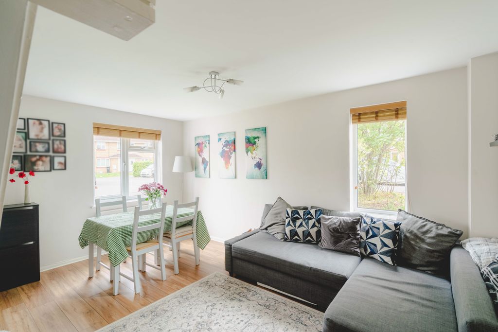Property photo 1 of 14 16