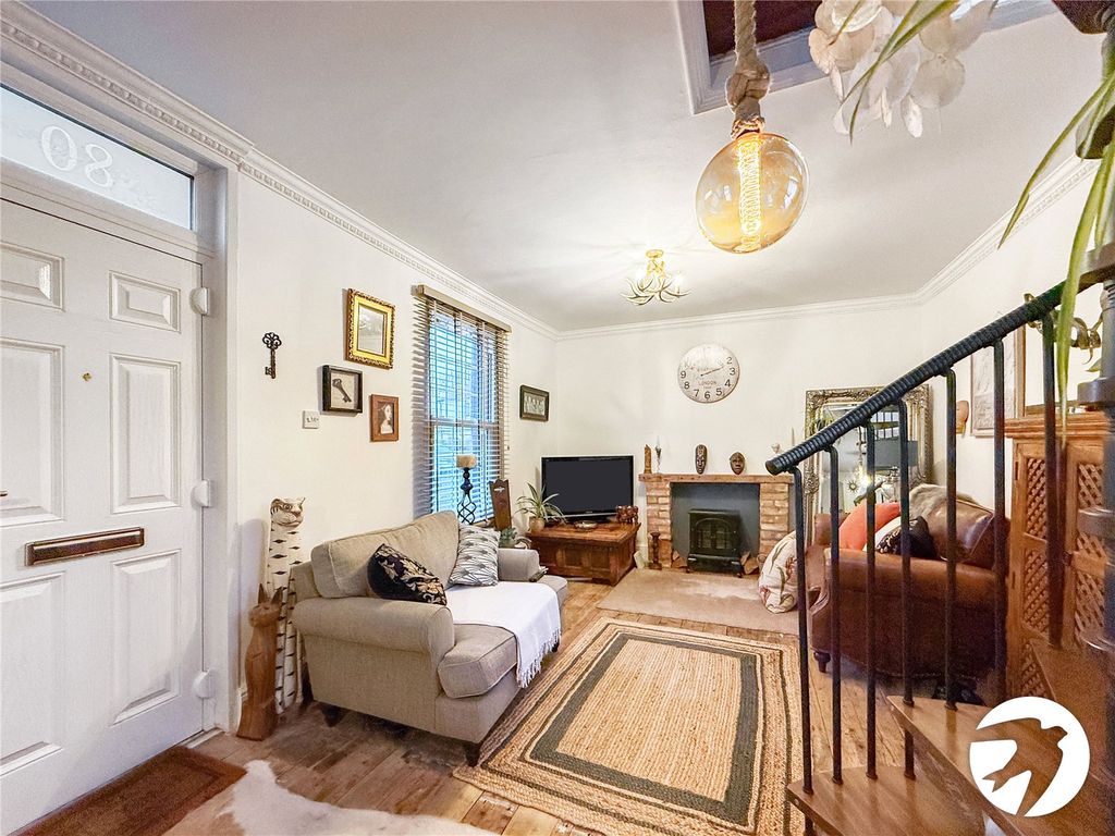 Property photo 2 of 23 Picture No. 20