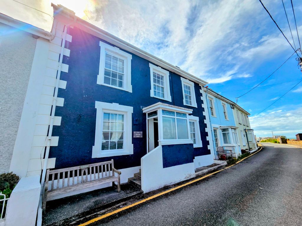 Property photo 1 of 14