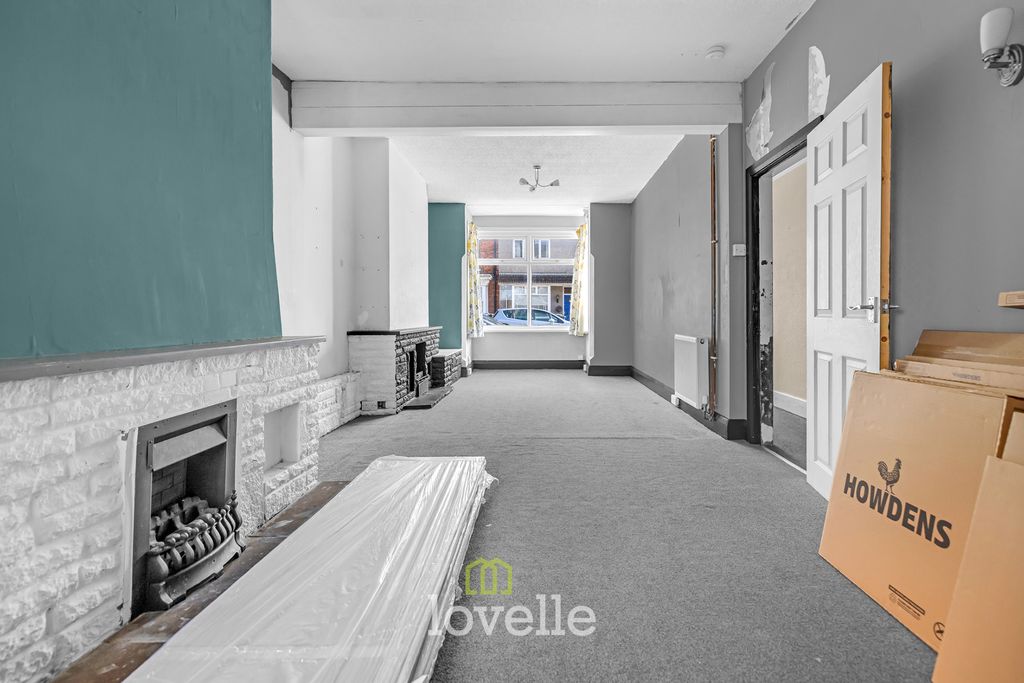 Property photo 2 of 20