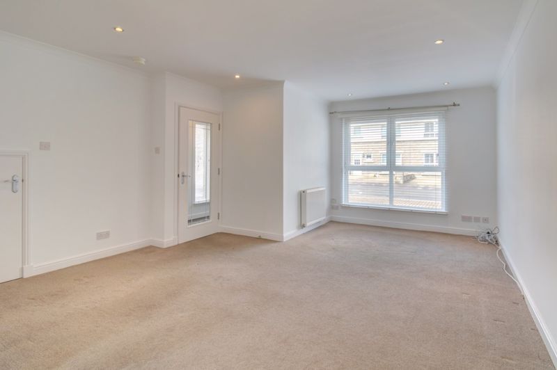 Property photo 2 of 18 Photo 6