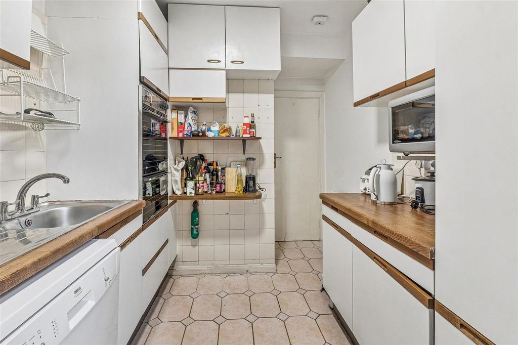 Property photo 3 of 16 Photo 2