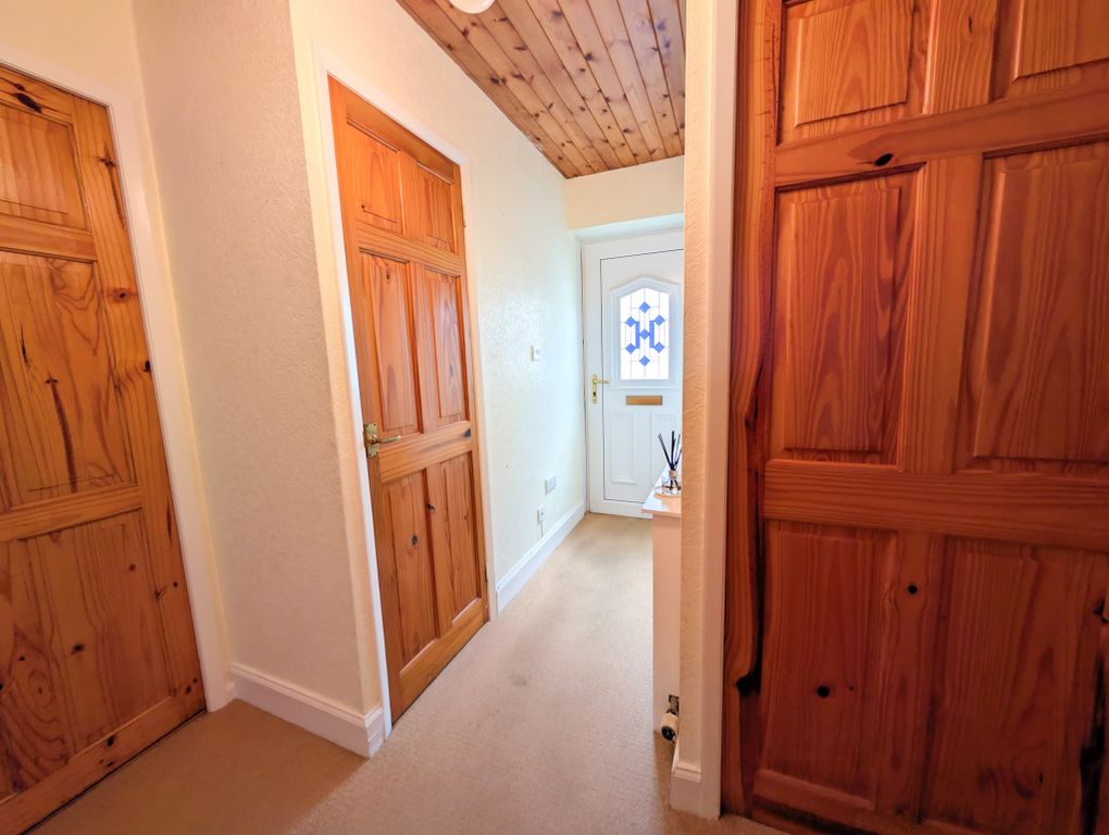 Property photo 3 of 32 Hallway