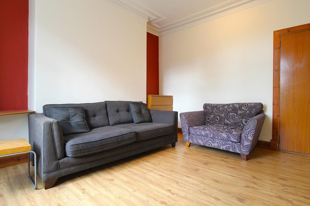 Property photo 2 of 6 Lounge Alt
