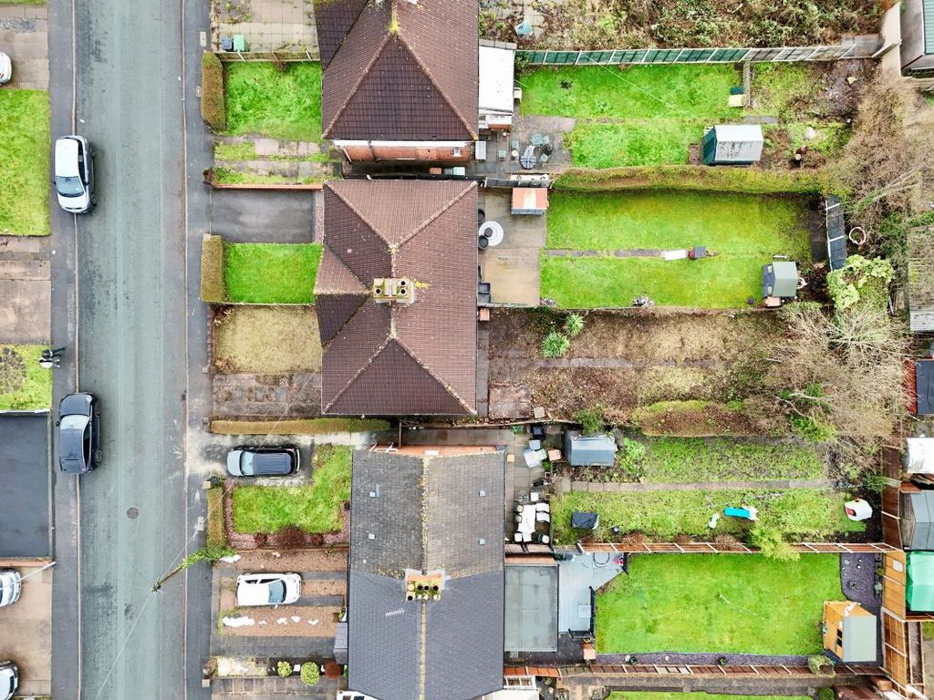 Property photo 3 of 25