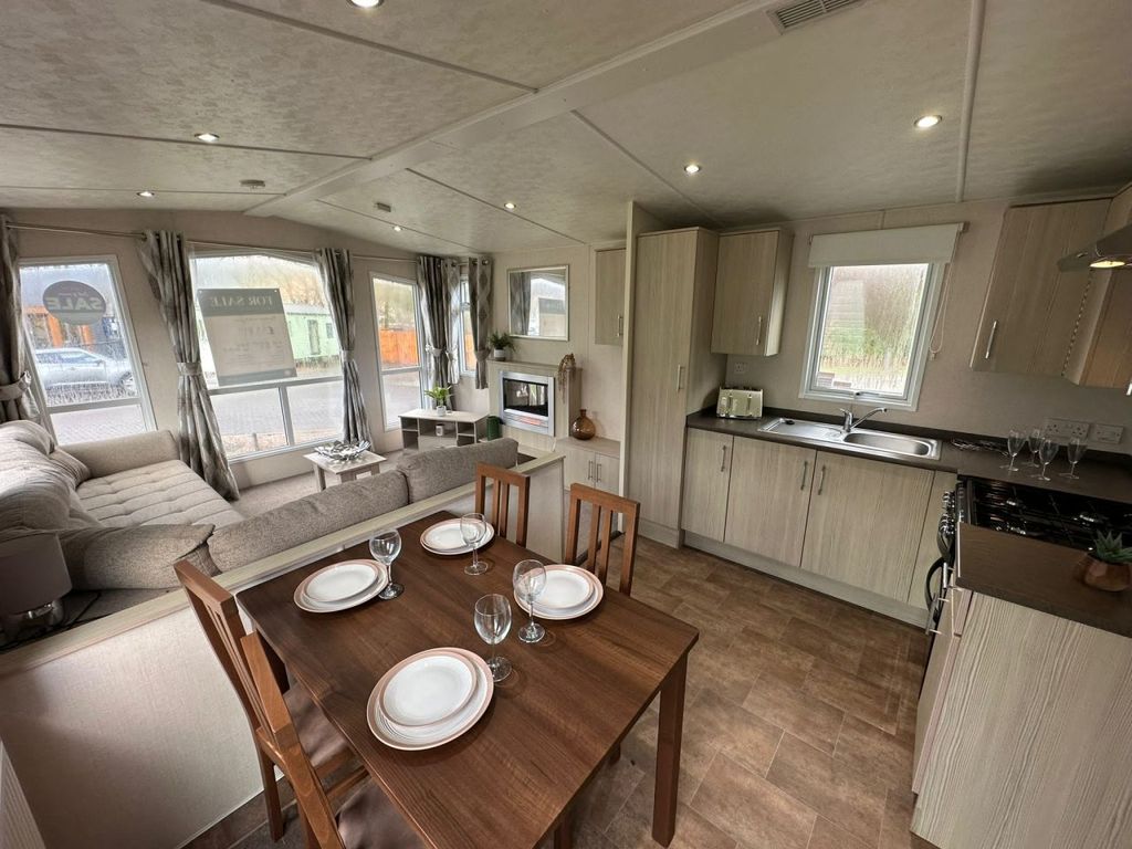 Property photo 1 of 6 Hunters Quay Holiday Village - Victory - Torino - 2017 | For Sale