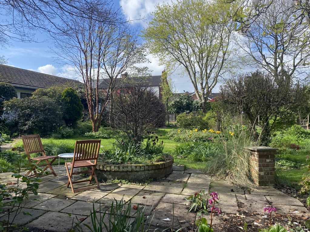 Property photo 2 of 38