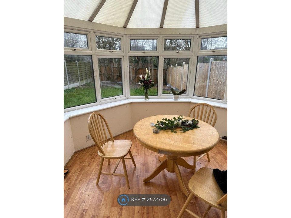 Property photo 2 of 13 Conservatory