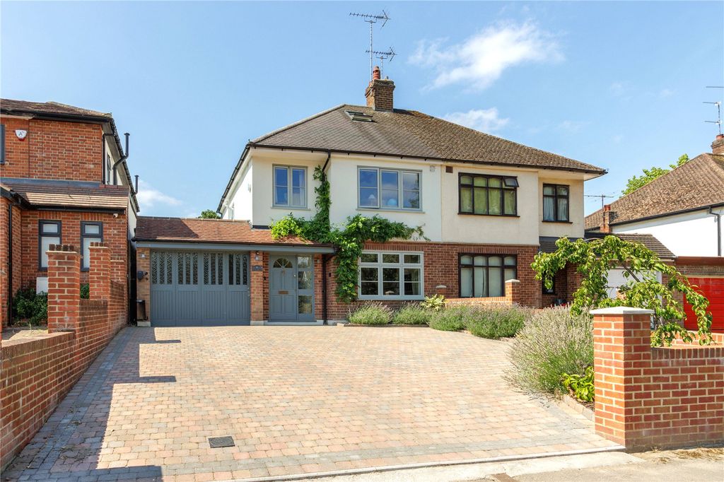 Property photo 1 of 26 Picture No. 04