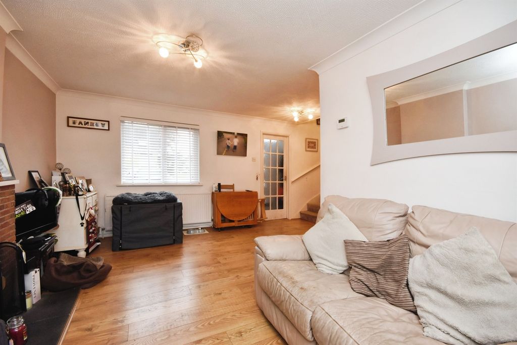 Property photo 2 of 16