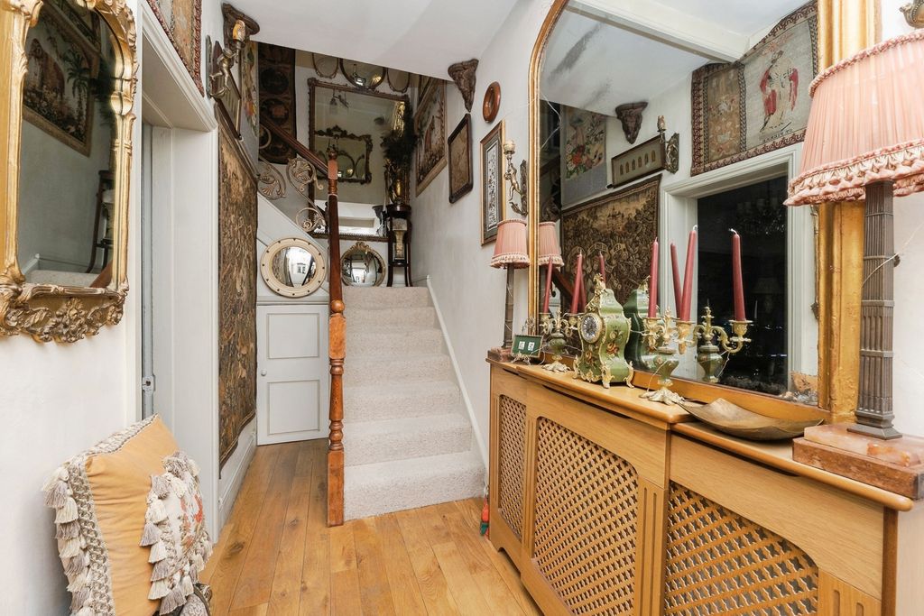 Property photo 3 of 16 Pbox-Img.Jpg