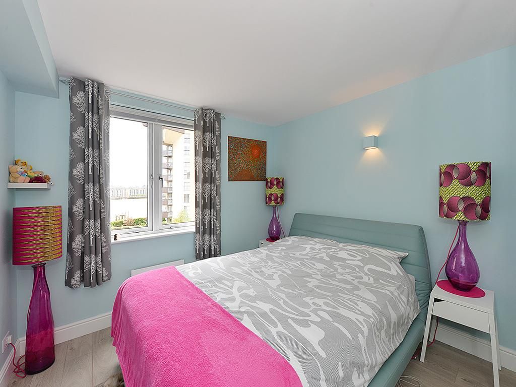 Property photo 3 of 9 Franklin-Building.Jpg