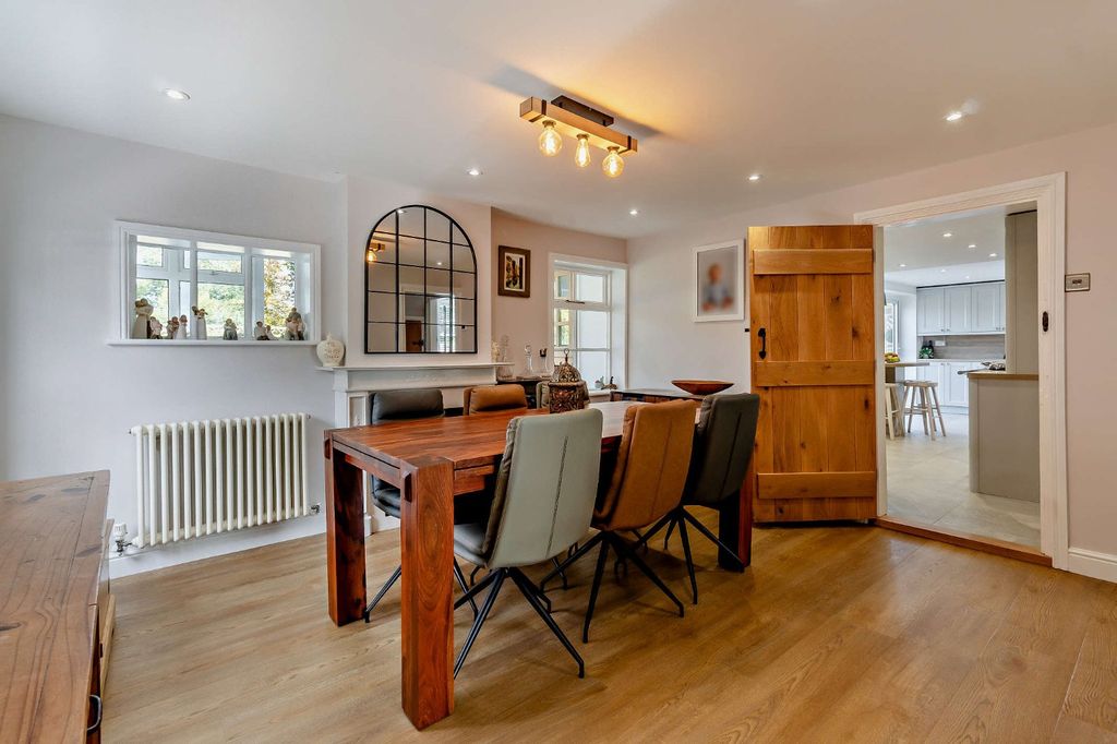 Property photo 3 of 19 Dining Room