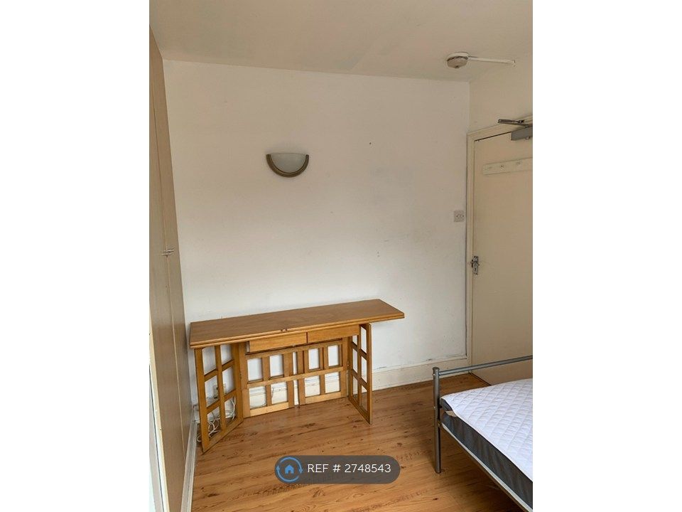 Property photo 3 of 6