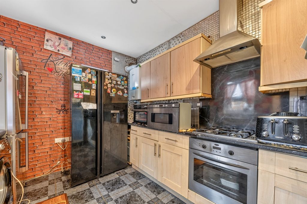 Property photo 2 of 15