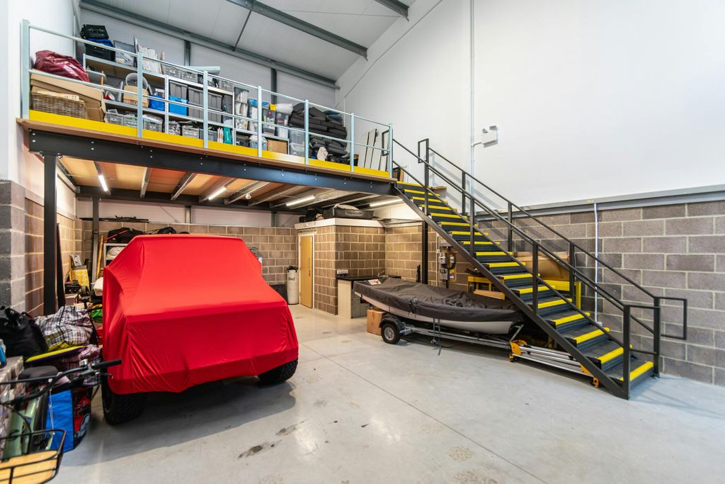 Property photo 2 of 5 2.Jpg