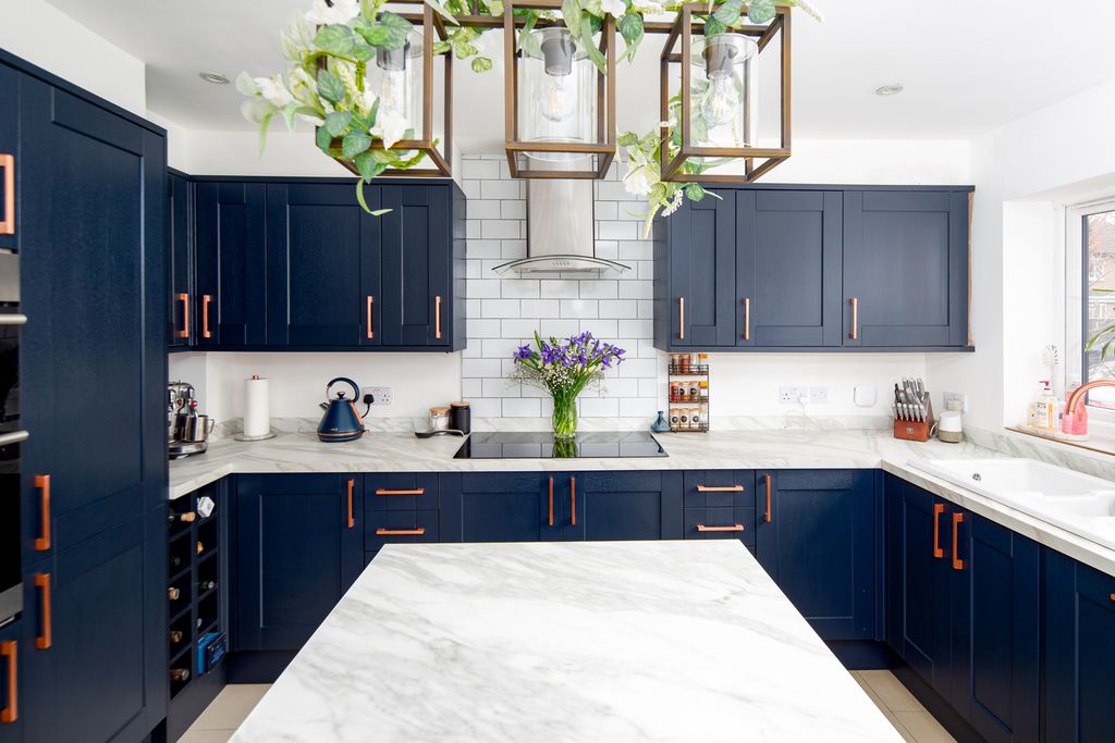 Property photo 2 of 19 Kitchen Breakfast Room