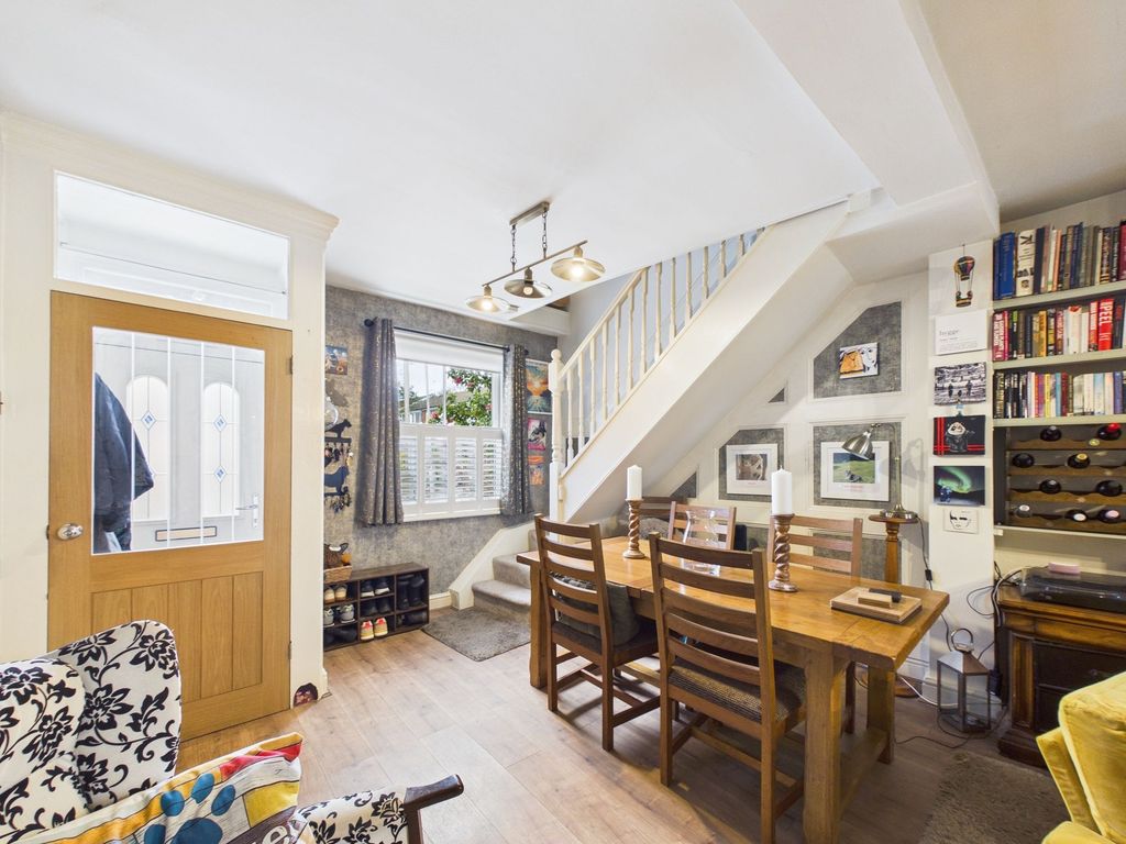 Property photo 3 of 20