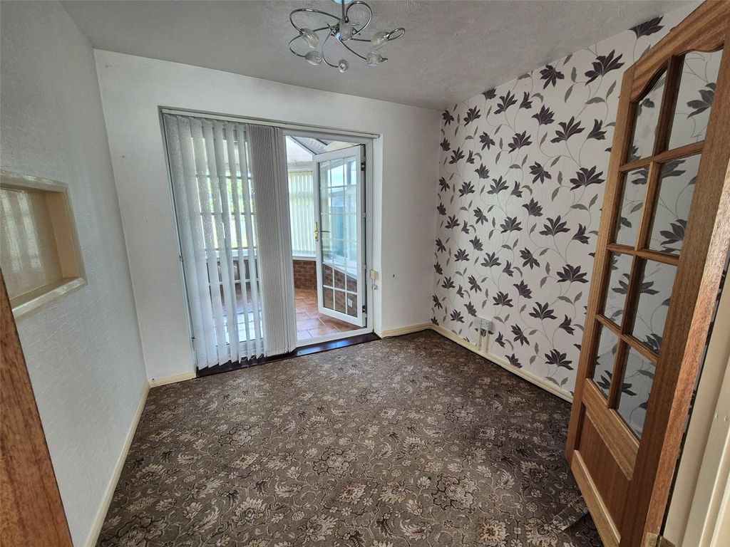 Property photo 3 of 13 Picture No. 12