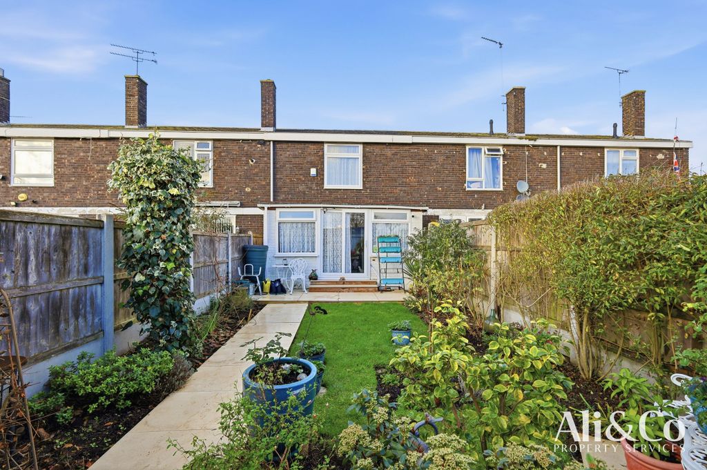 Property photo 2 of 19