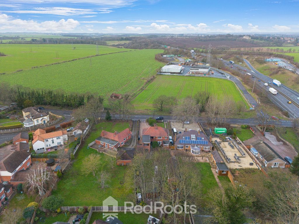 Property photo 3 of 47 3569995