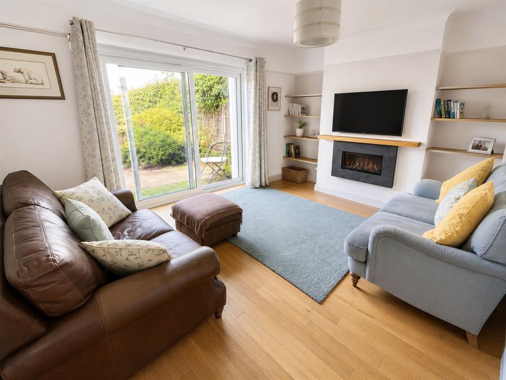 Property photo 3 of 10 6E7F3950-E3Cf-49E7-B2Eb-1A816A552F61.Png