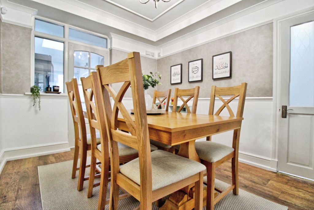 Property photo 3 of 24 12