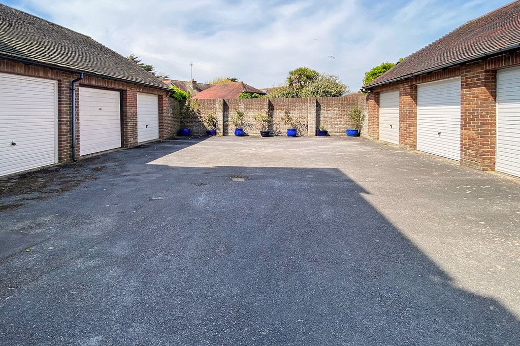 Property photo 3 of 17 Picture No. 08