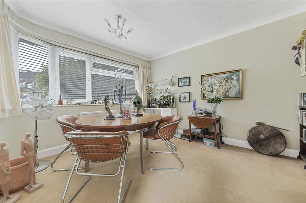 Property photo 2 of 16 Picture No. 01