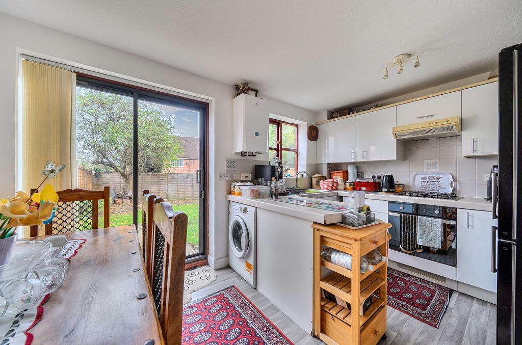 Property photo 2 of 23 1372584-5-69089c9...