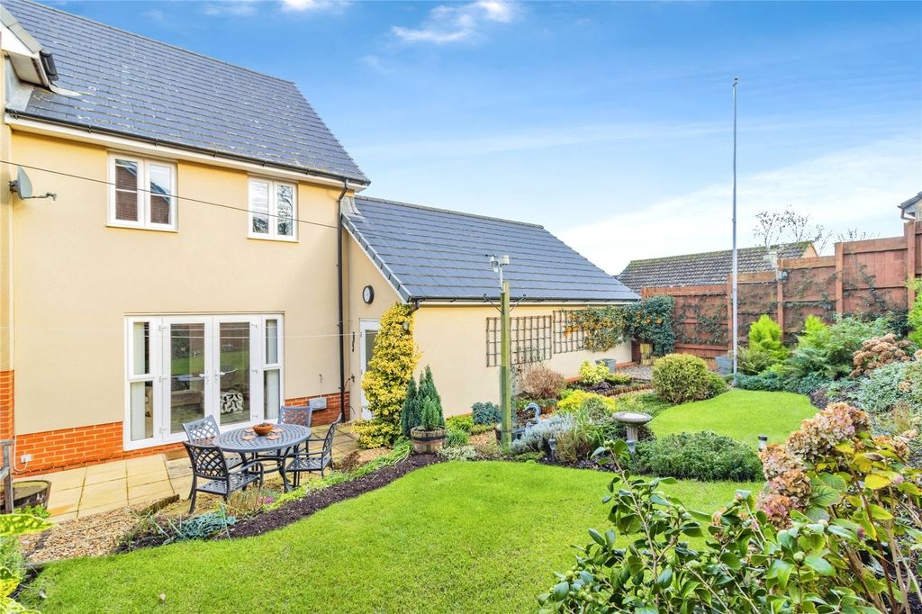 Property photo 2 of 27 Picture No. 07