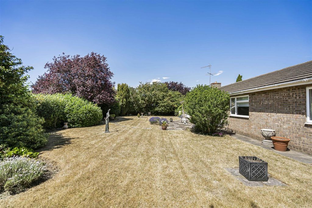 Property photo 3 of 26 69_85456.Jpg