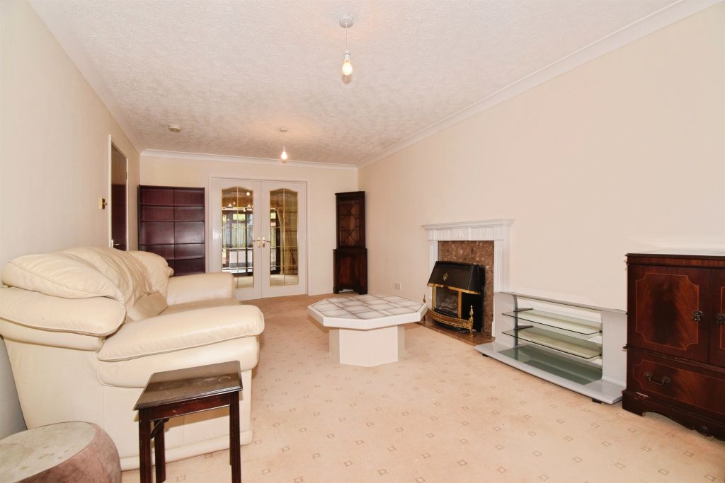 Property photo 2 of 20