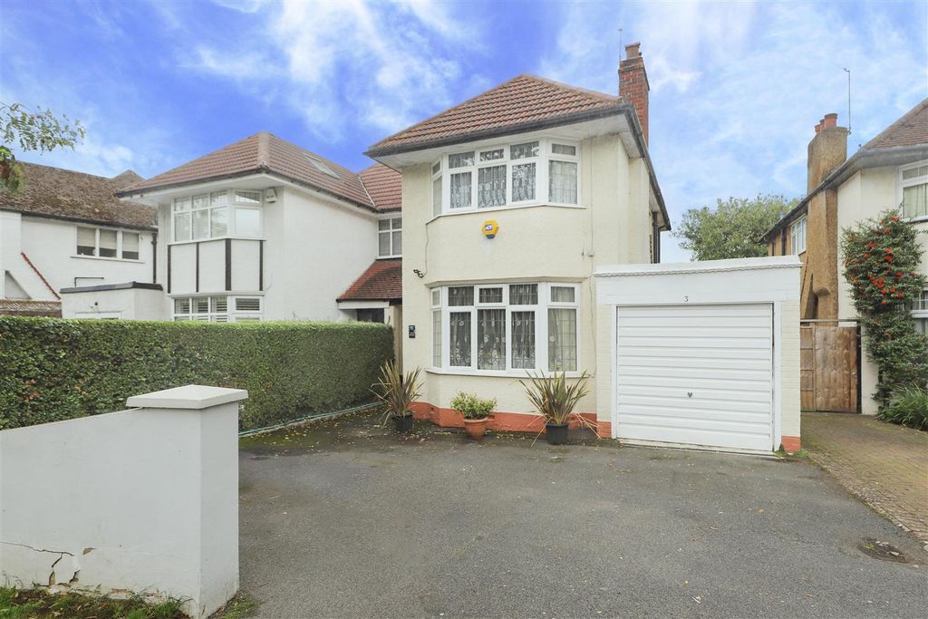 Property photo 1 of 11
